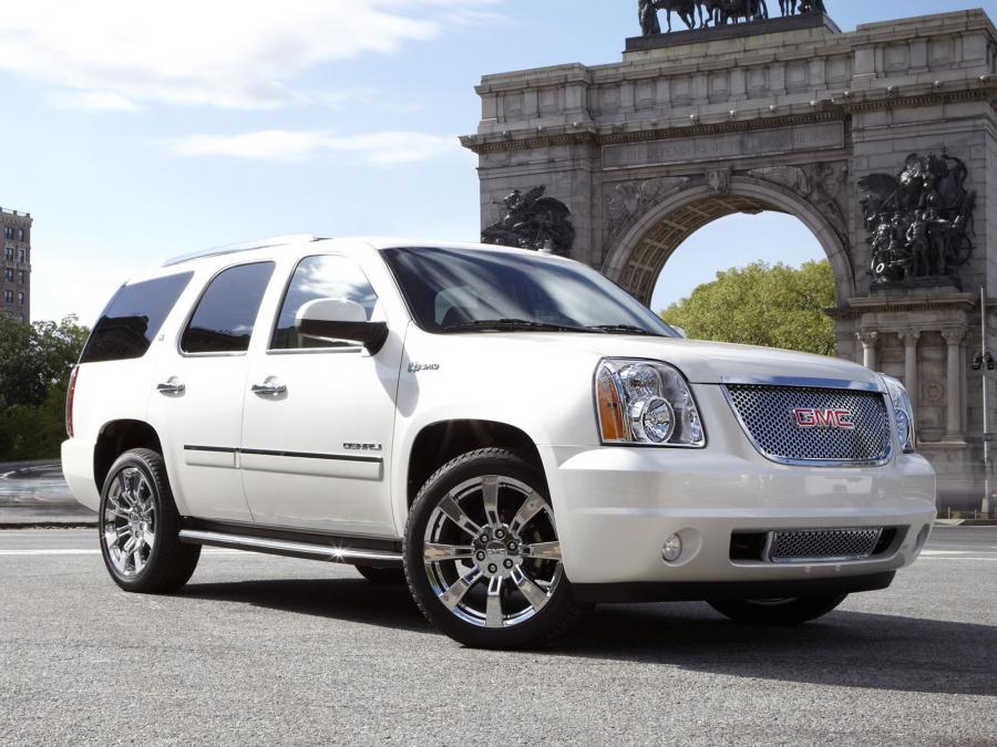  GMC Yukon Denali Hybrid 2009 года  (фото 11 из 17)
